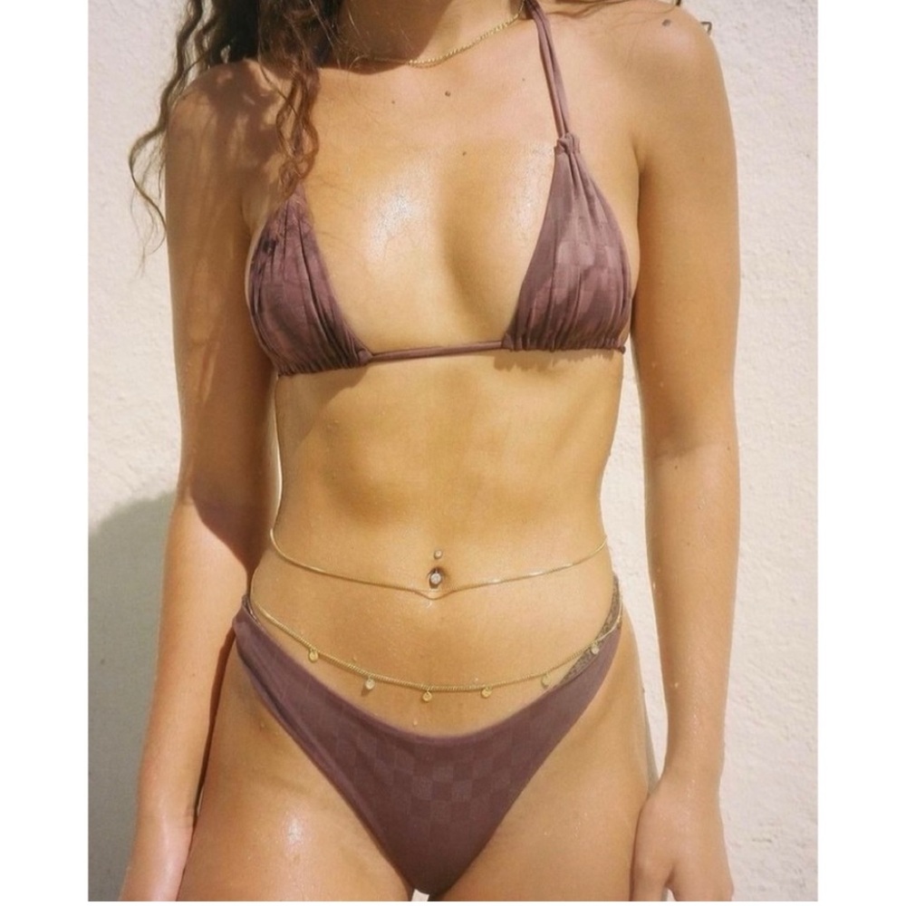 ACACIA Set in Apache Plume